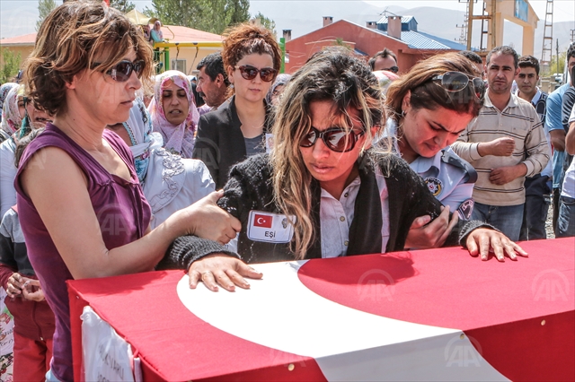 Turkey: 3 policemen killed, one injured in terror attack