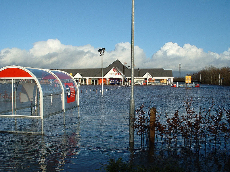 UK: Towns evacuated as Storm Desmond batters Cumbria region