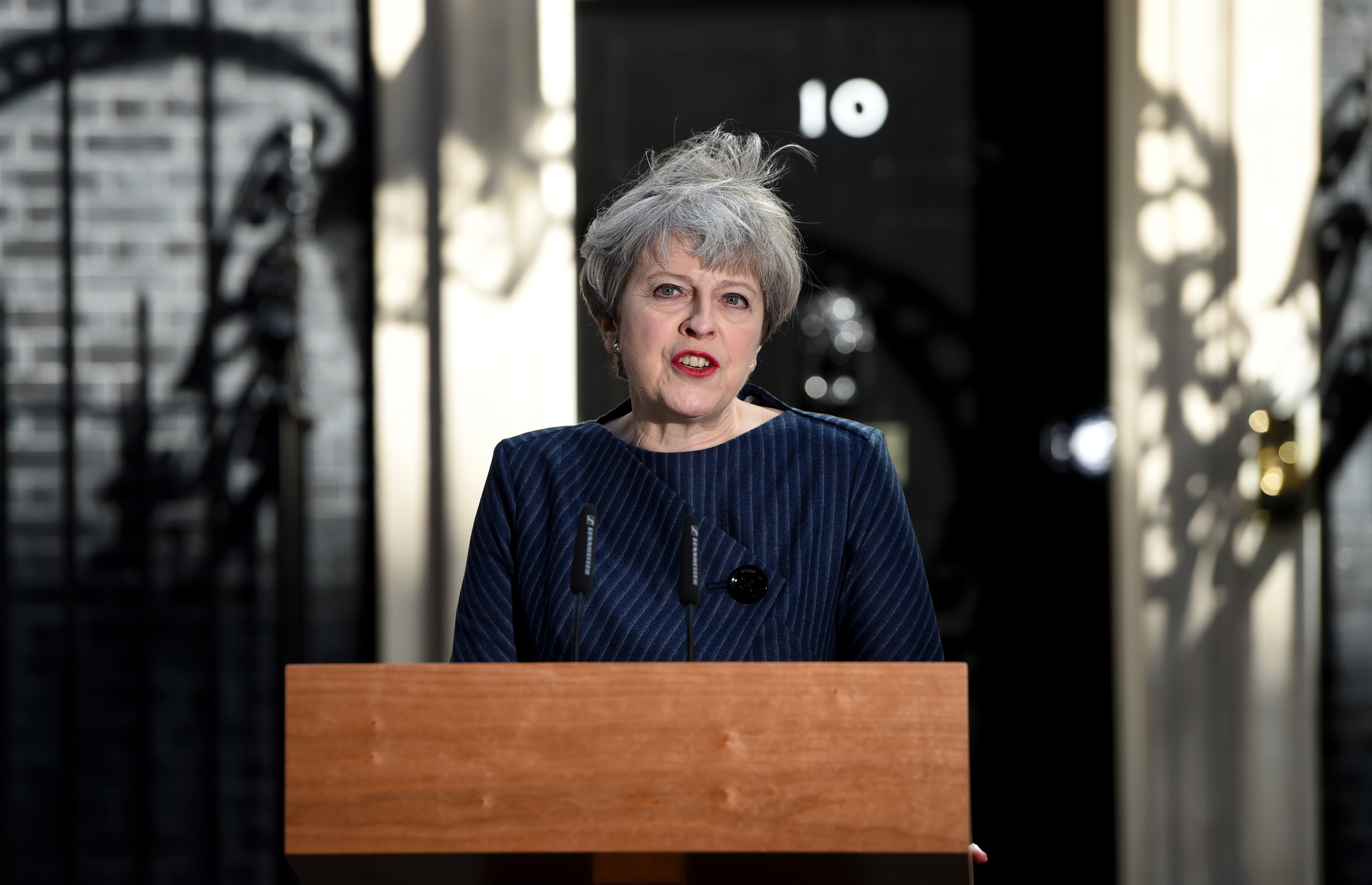 UK: May unveils post Brexit plans for EU citizens in UK