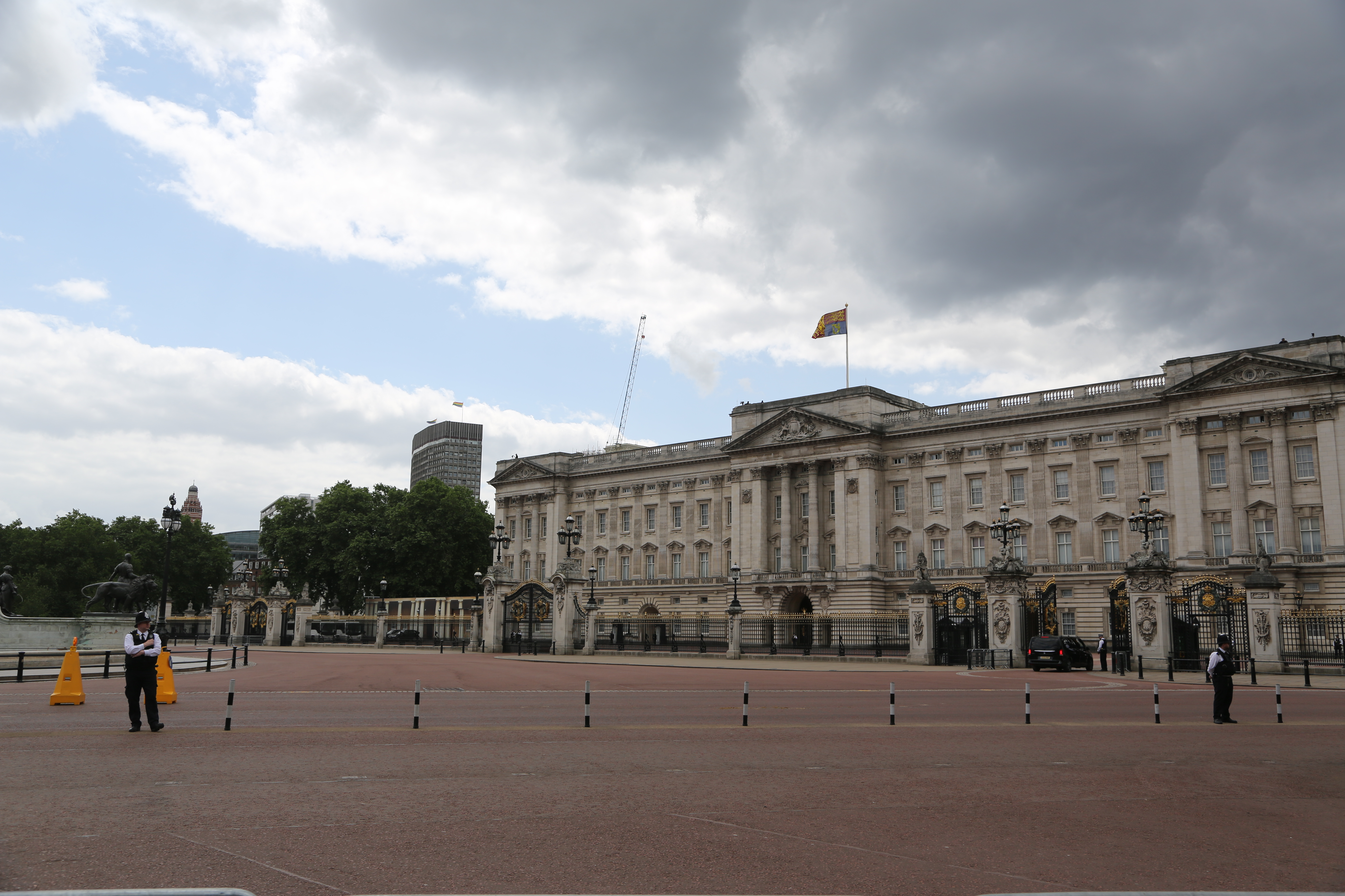 UK: Queen rebukes US President on his rejection of international institutions