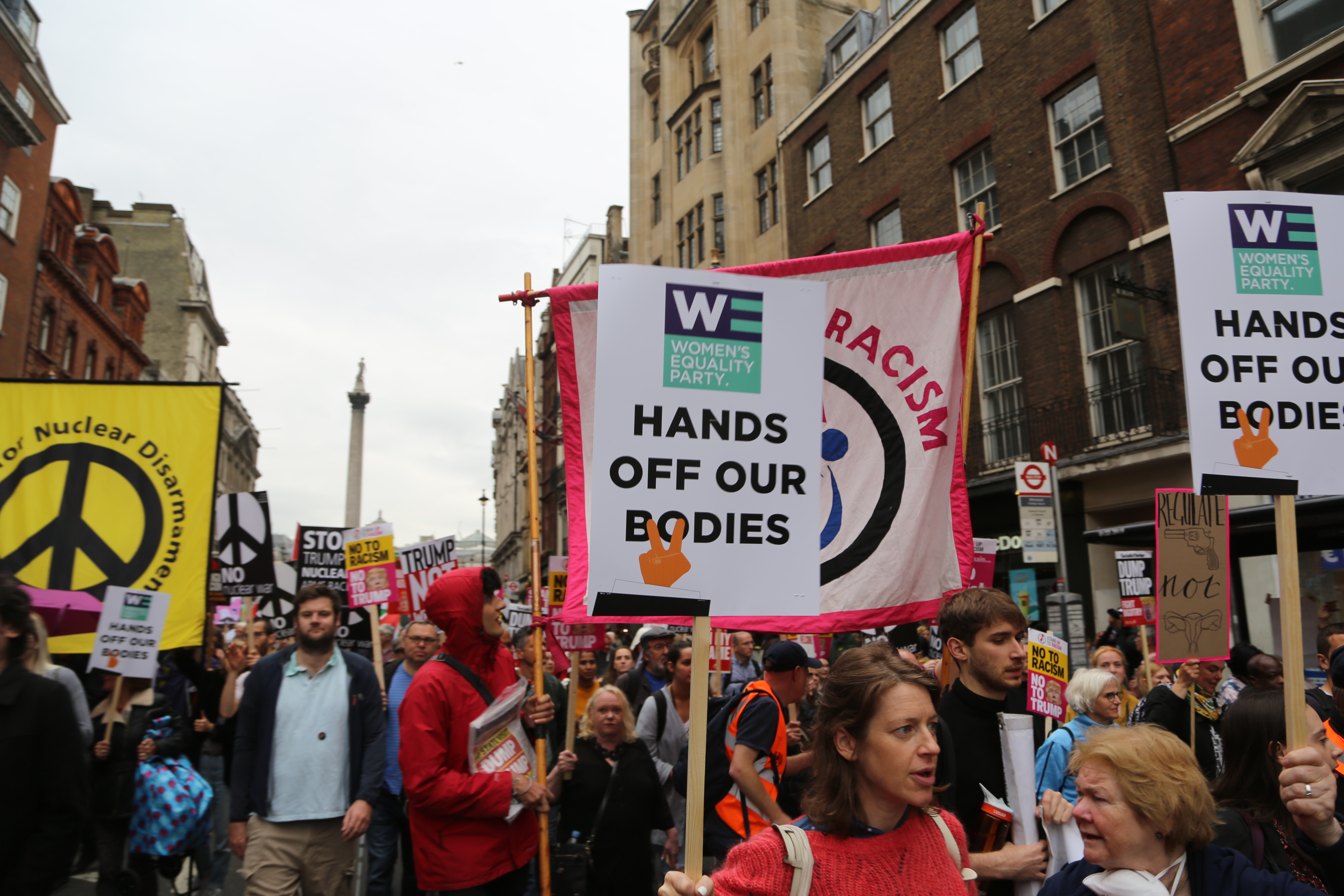 UK: Tens of thousands protest Trump’s visit in London