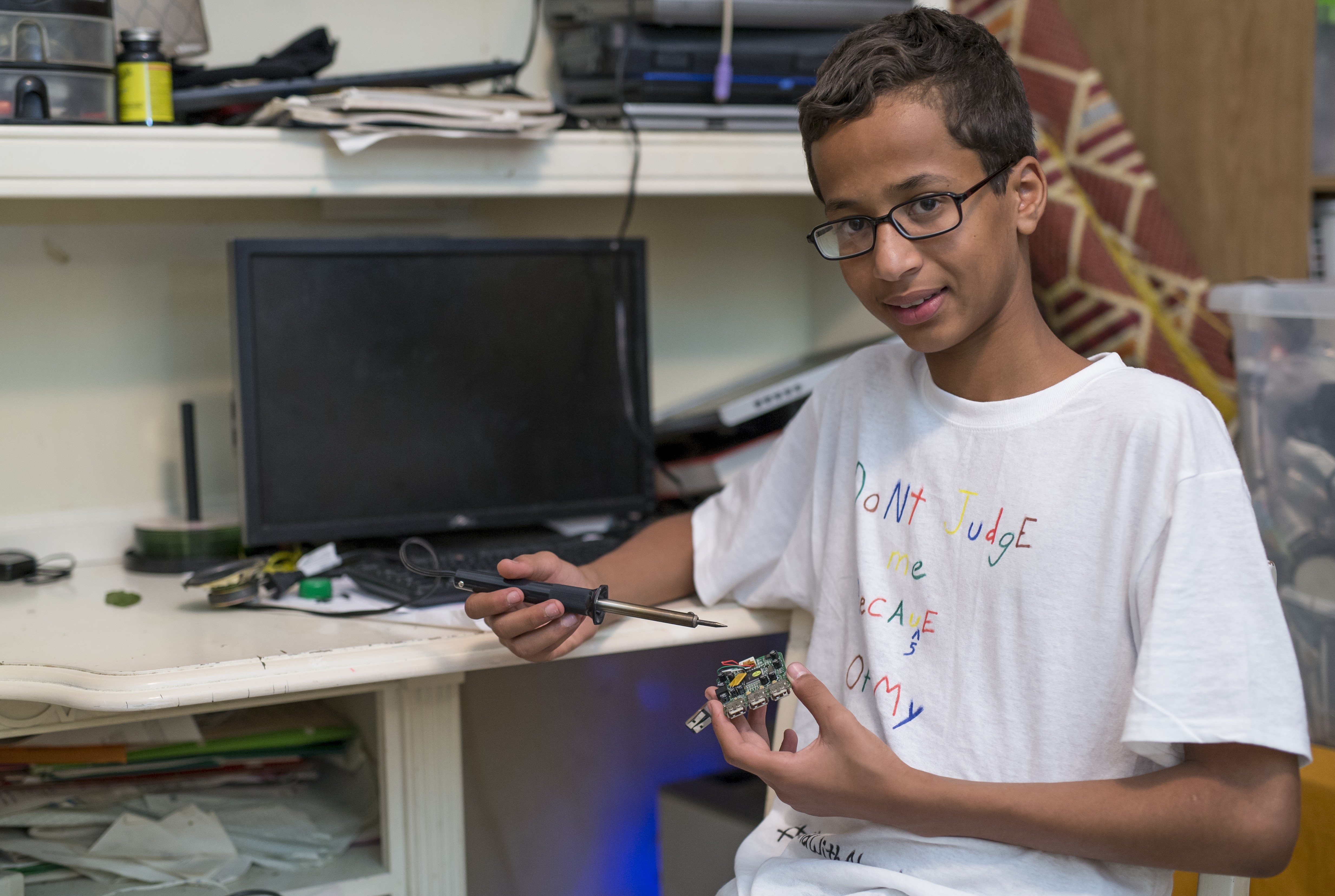 US ‘clock boy’ Ahmed moving to Qatar