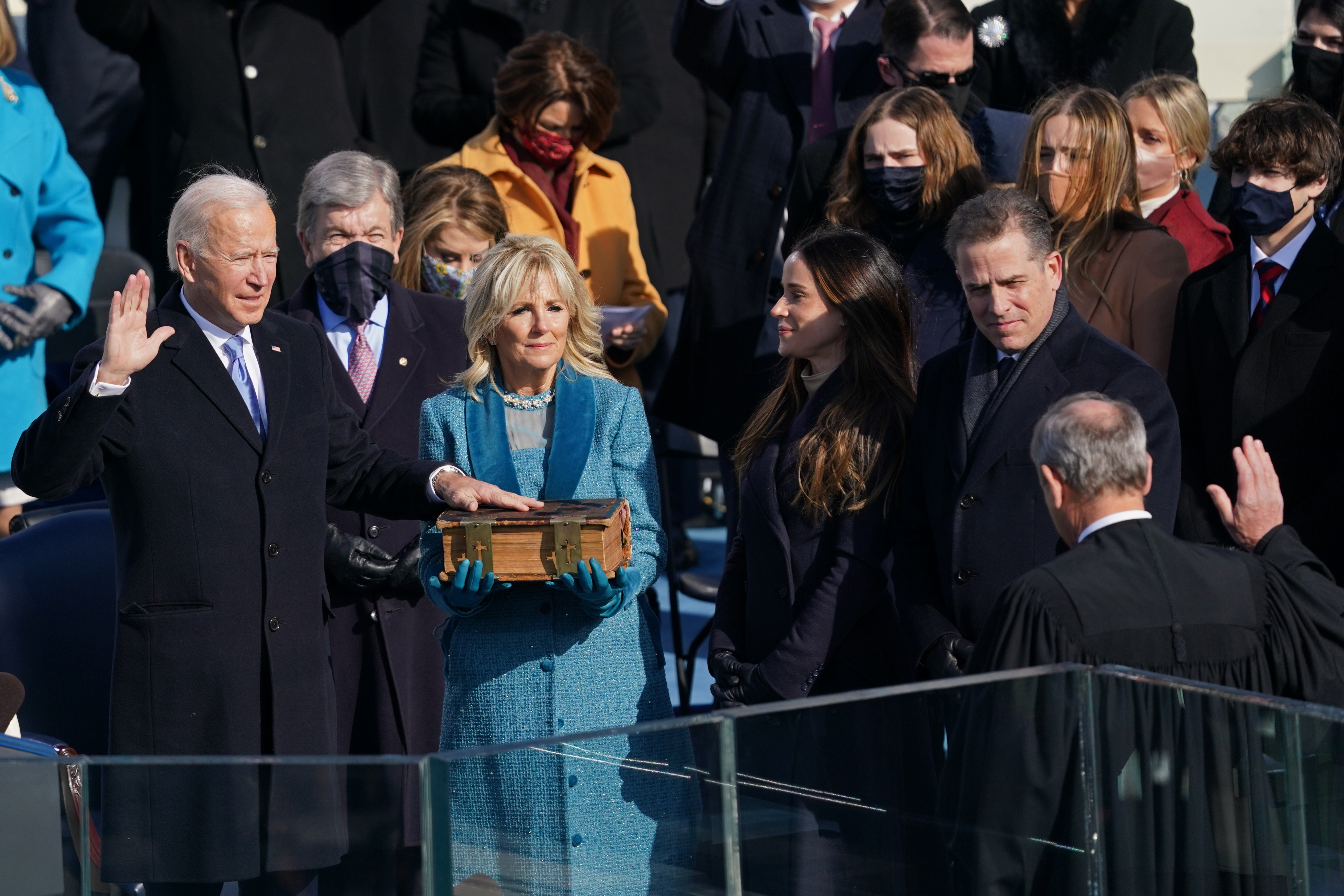 US: Biden ends travel ban on Muslim countries