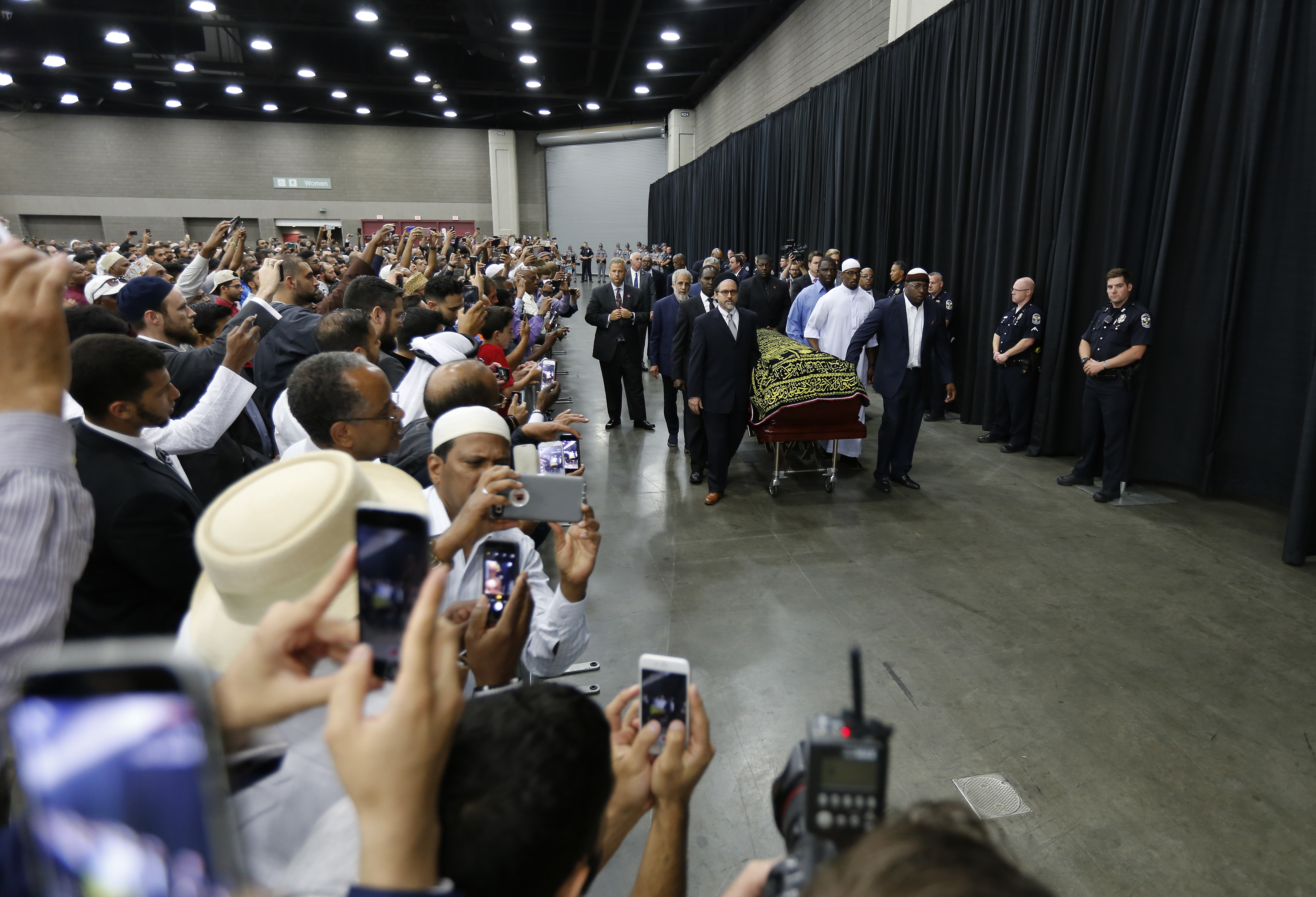 US: World bids farewell to Muhammad Ali in grand sendoff