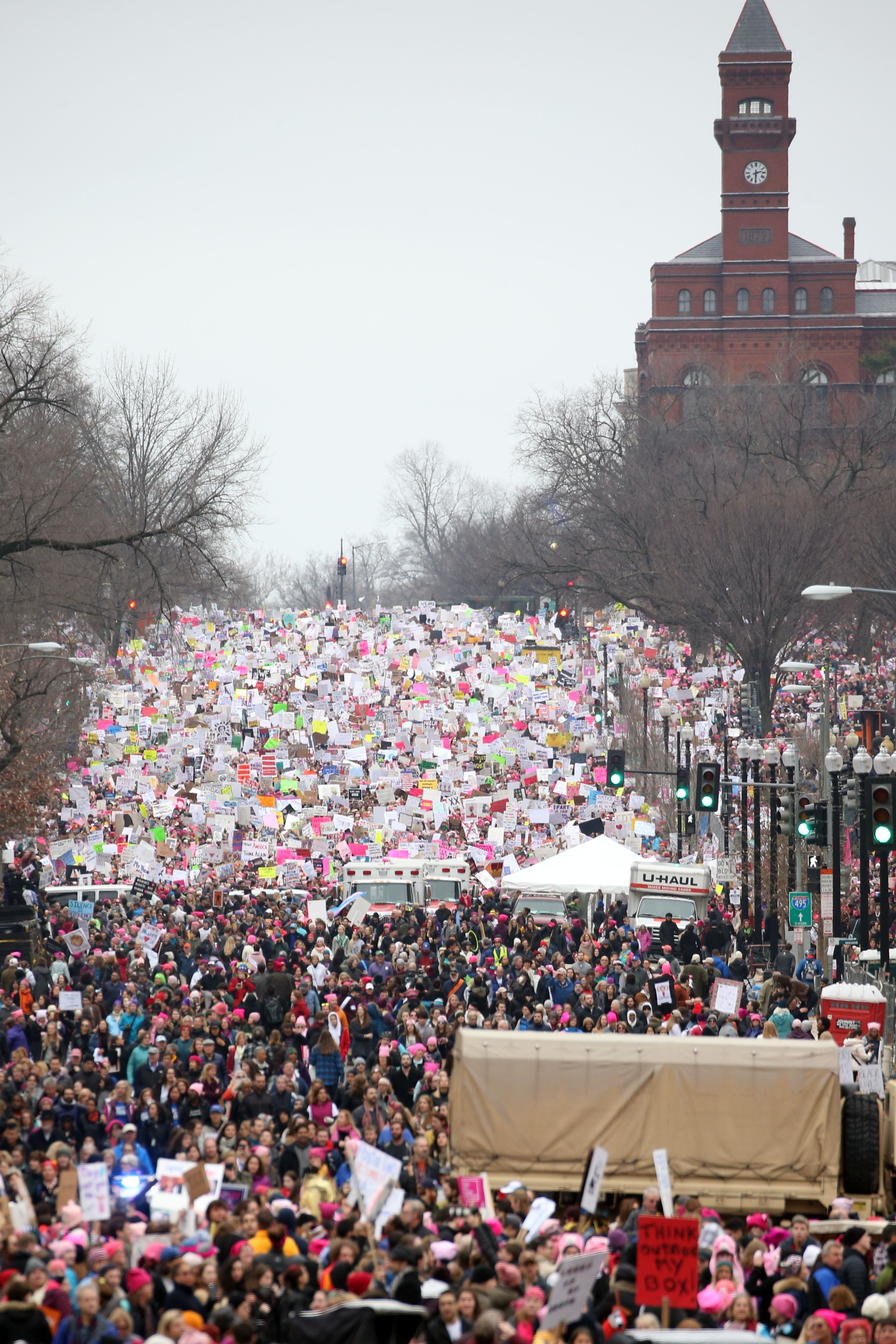 US: Hundreds of thousands in DC to protest Trump era