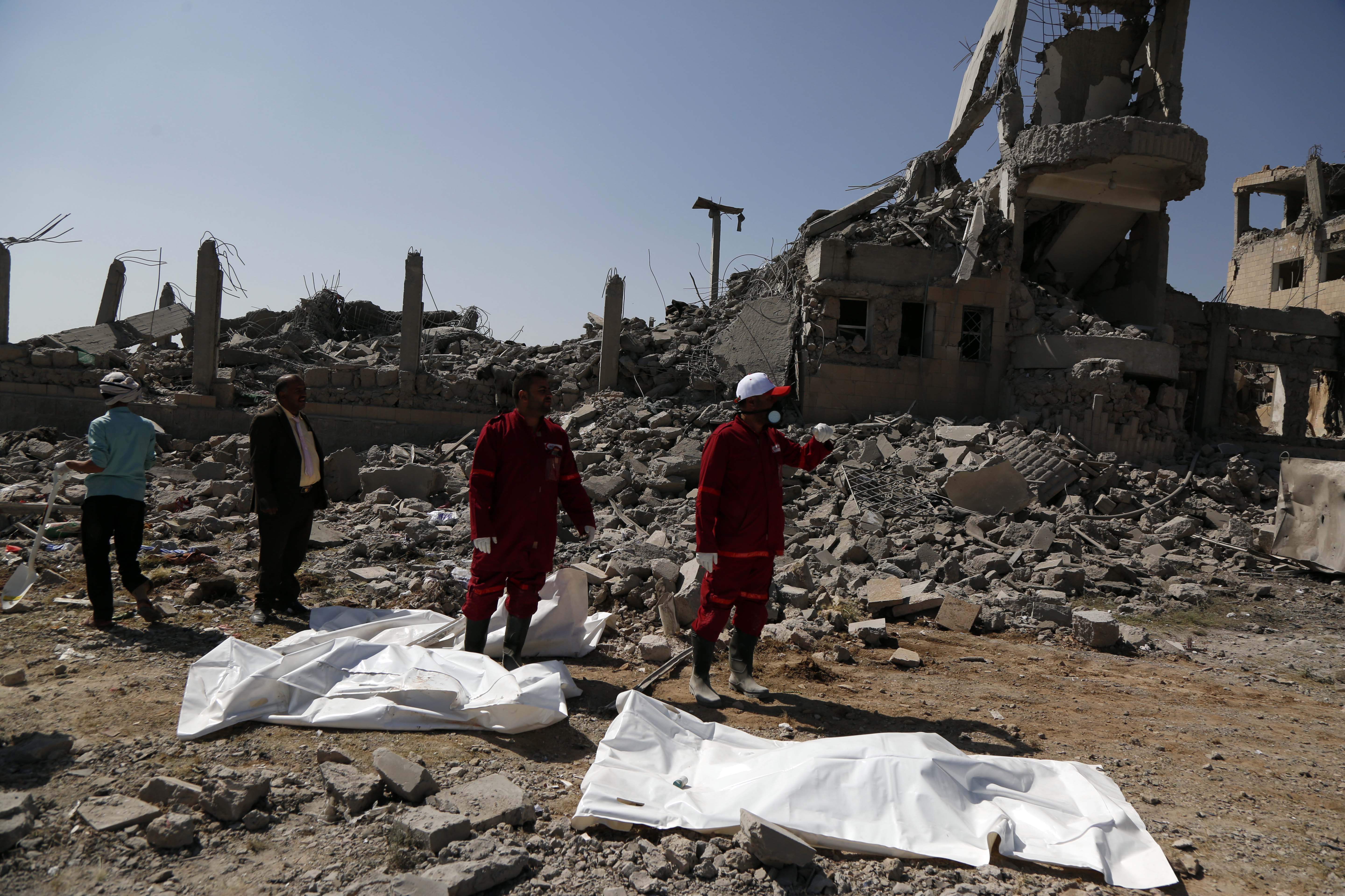 Yemen: 100 killed in Saudi-led raid on prison