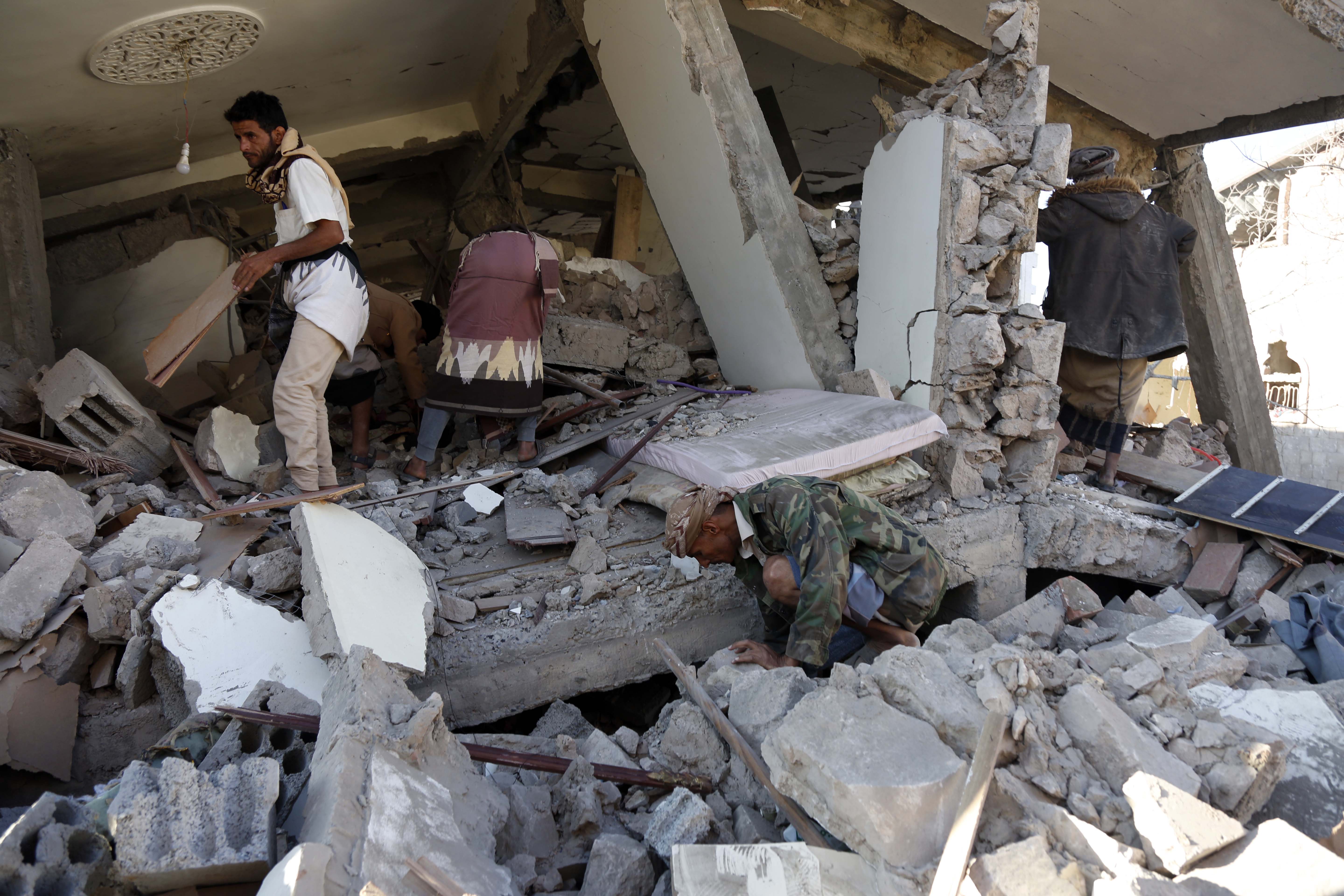 Yemen: Saudi-led airstrike on prison kills 70