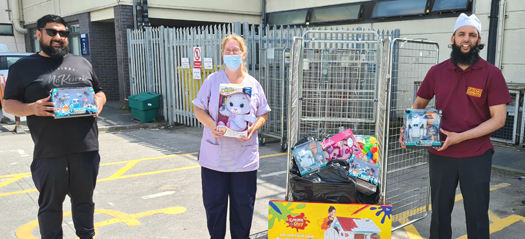 Bradford fundraiser delivers Eid gifts to children’s ward
