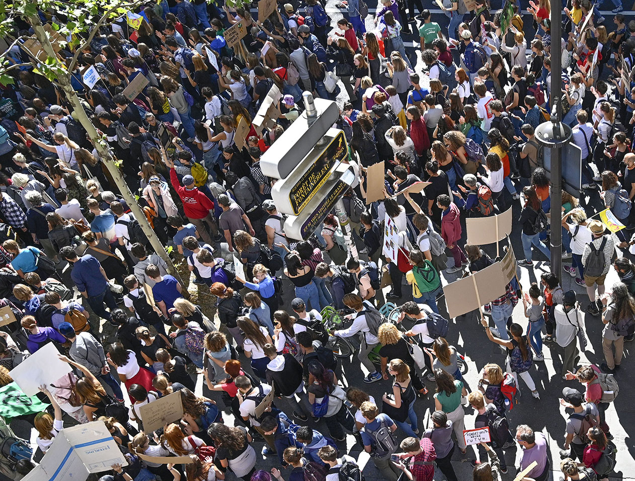Youth Climate Strike estimated 4 million participants worldwide