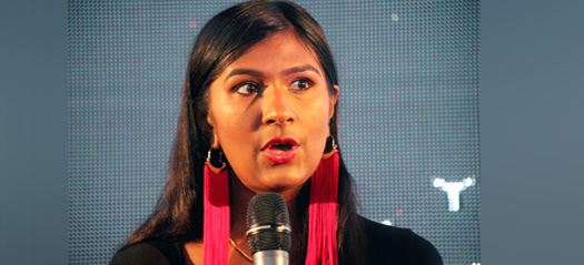 Famed columnist makes full apology for racist abuse of Muslim activist