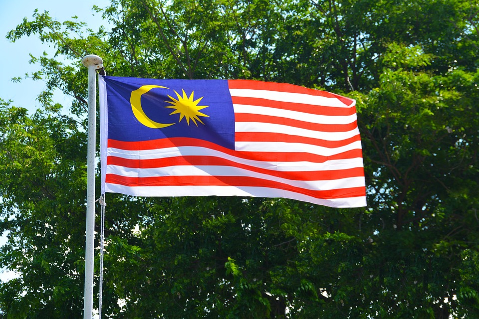 US: Muslim engineer sues after Kansas flap over Malaysian flag